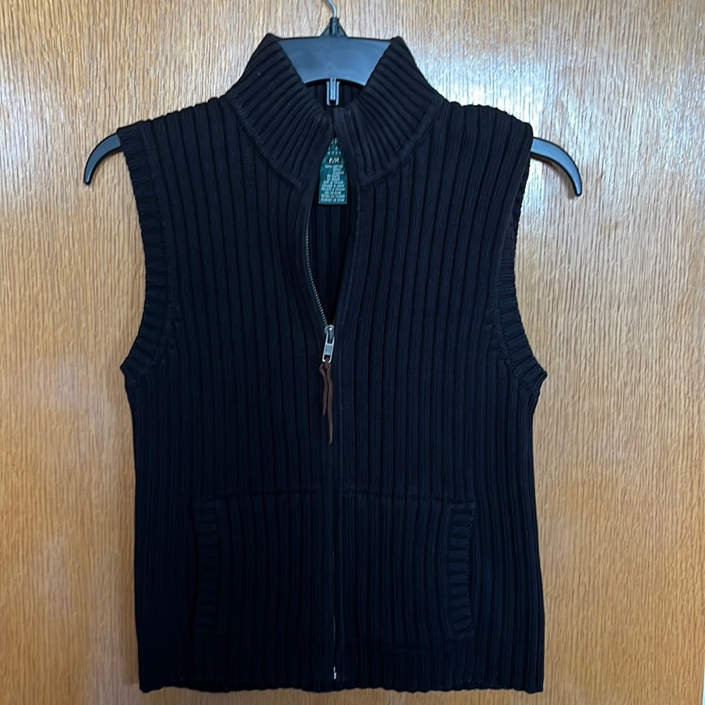 Beautiful black vest. Excellent conditions